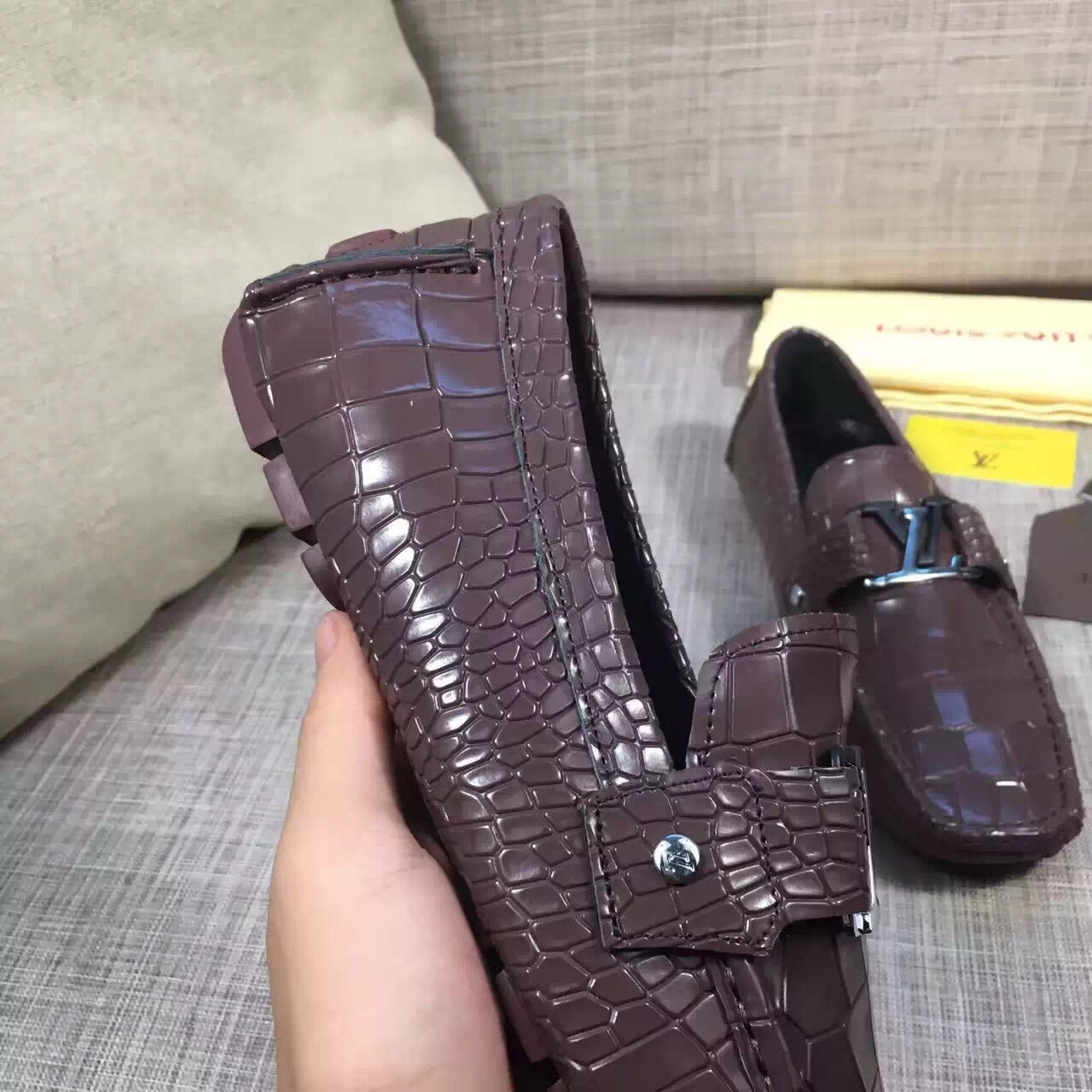 Giày Lười Nam Louis Vuitton Siêu Cấp GNLV0029 giay luoi nam lv sieu cap glnlv0029 2 510x510 - Giày Lười Nam Louis Vuitton Siêu Cấp GNLV0029