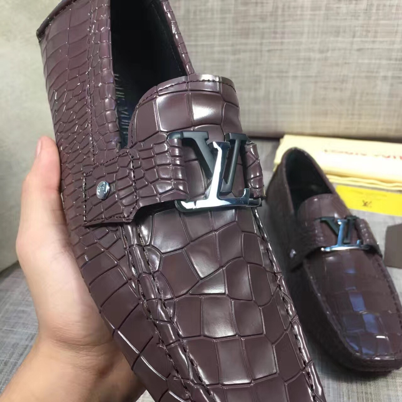 Giày Lười Nam Louis Vuitton Siêu Cấp GNLV0029 giay luoi nam lv sieu cap glnlv0029 4 510x510 - Giày Lười Nam Louis Vuitton Siêu Cấp GNLV0029