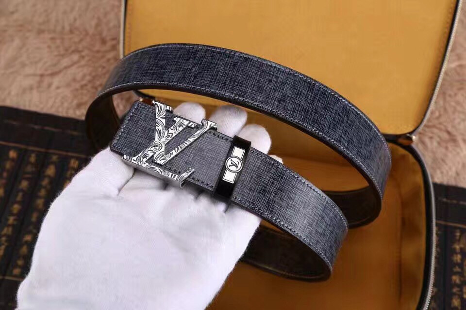 Thắt Lưng Nam Louis Vuitton TLNLV0015 that lung nam lv tlnlv0015 510x340 - Thắt Lưng Nam Louis Vuitton TLNLV0015
