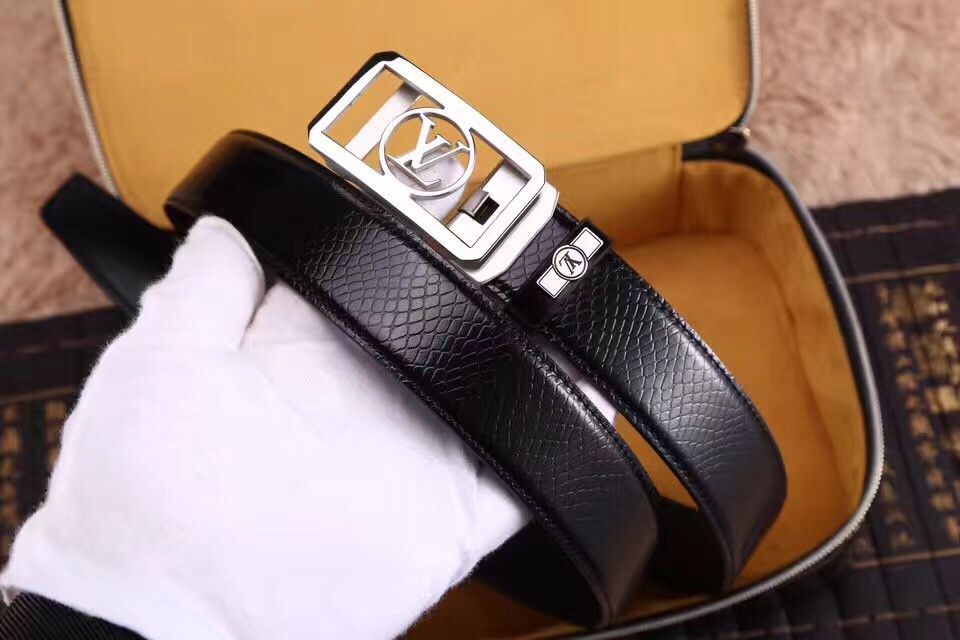 Thắt Lưng Nam Louis Vuitton TLNLV0021 that lung nam lv tlnlv0021 510x340 - Thắt Lưng Nam Louis Vuitton TLNLV0021