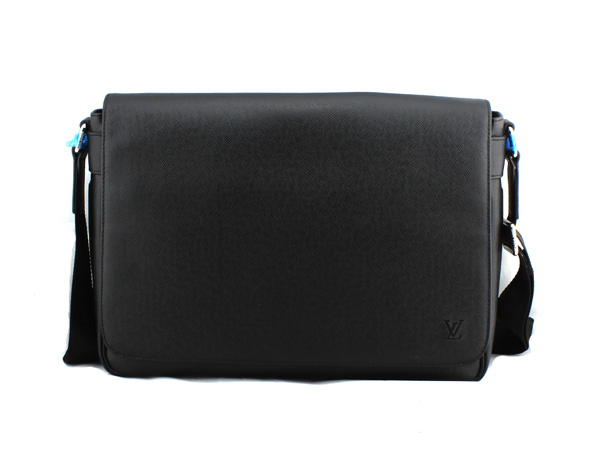 Túi Xách Nam Louis Vuitton TXNLV0032 tui deo cheo lv TXNLV0032 510x400 - Túi Xách Nam Louis Vuitton TXNLV0032