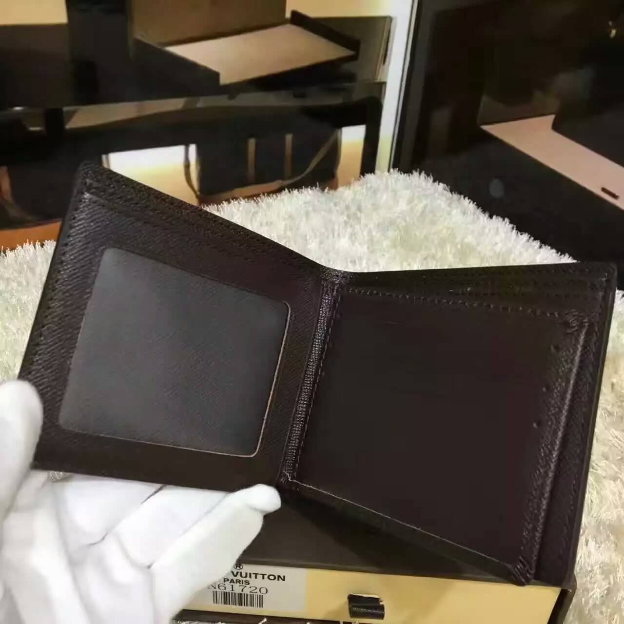 Ví Nam Louis Vuitton Siêu Cấp VNLV0029 Louis vuitton Damier canvas Multiple Wallet N61720 txlv1445 510x510 - Ví Nam Louis Vuitton Siêu Cấp VNLV0029