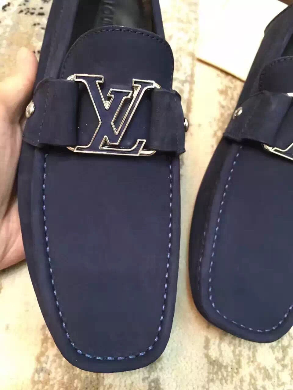 Giày Lười Nam Louis Vuitton Siêu Cấp GNLV0071 giay nam lv sieu cap gnlv0071 2 510x680 - Giày Lười Nam Louis Vuitton Siêu Cấp GNLV0071