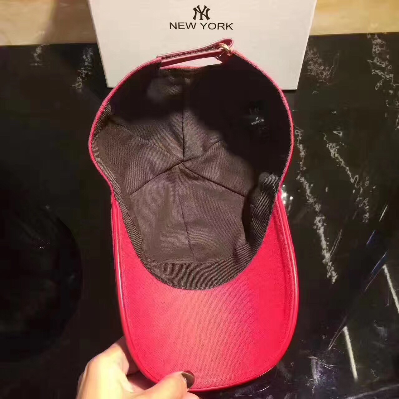 Mũ Nón Nam Chanel Siêu Cấp MNCN0003 mu non nam chanel sieu cap mncn0003 5 510x510 - Mũ Nón Nam Chanel Siêu Cấp MNCN0003