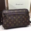 Túi Xách Nam Louis Vuitton Siêu Cấp TXNLV0047 tui xach Louis vuitton canvas Kasai Clutch mans bag M42838 txlv1634 100x100 - Túi Xách Nam Louis Vuitton Siêu Cấp TXNLV0047