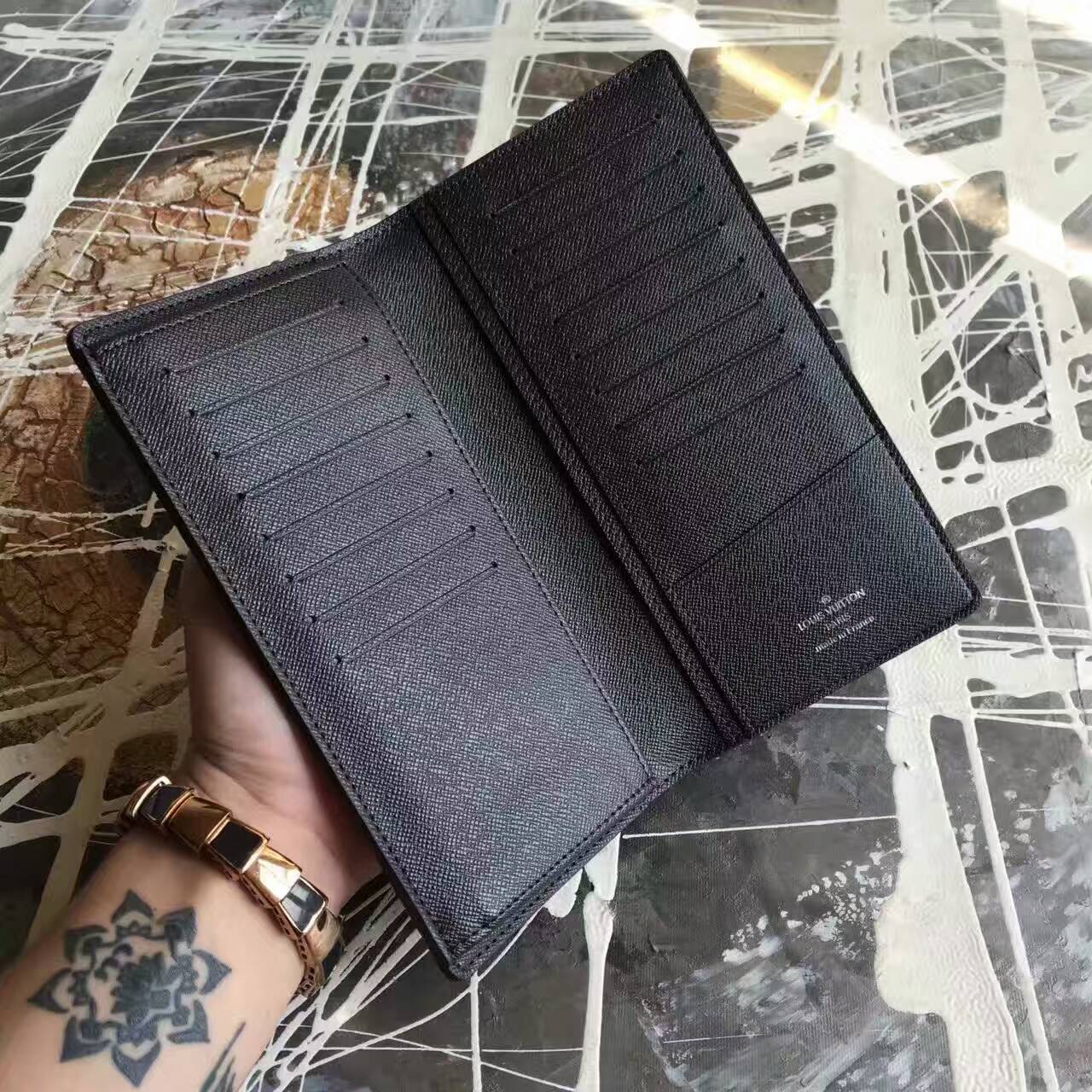 Ví Nam Louis Vuitton Siêu Cấp VNLV0043 tui xach Louis vuitton damier ebene brazza wallet N63347 txlv1201 510x510 - Ví Nam Louis Vuitton Siêu Cấp VNLV0043