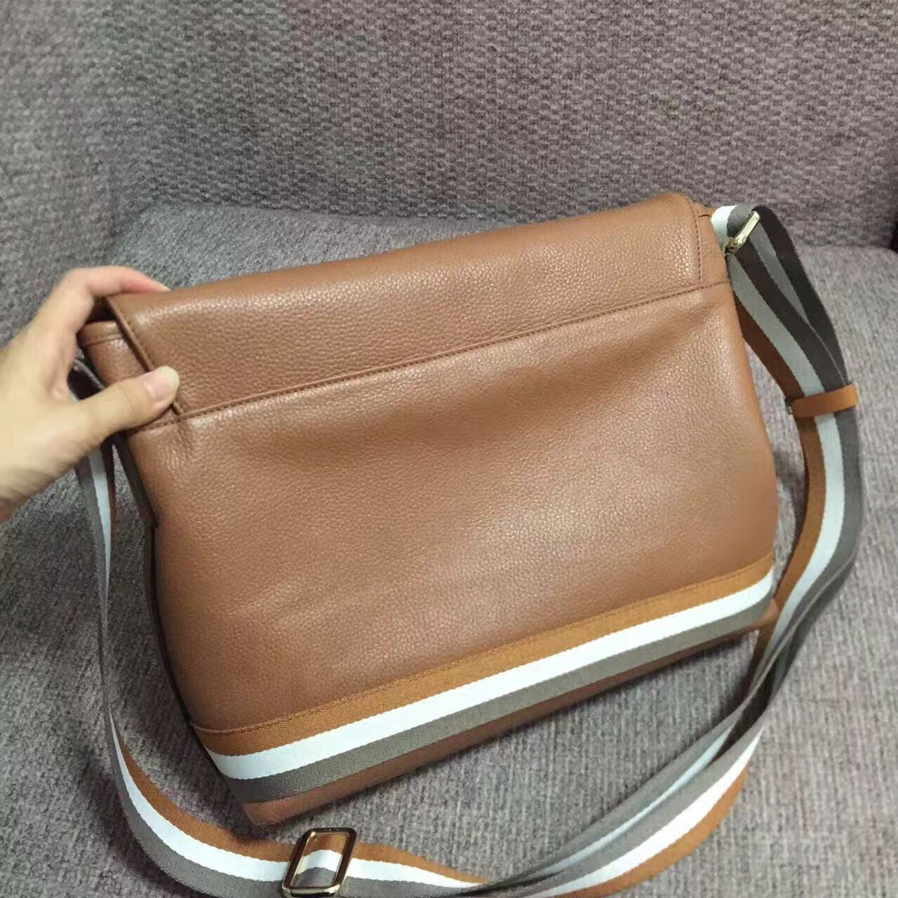 Túi Xách Nam Gucci TXNGC0002 tui xach nam gucci txngc0002 5 510x510 - Túi Xách Nam Gucci TXNGC0002
