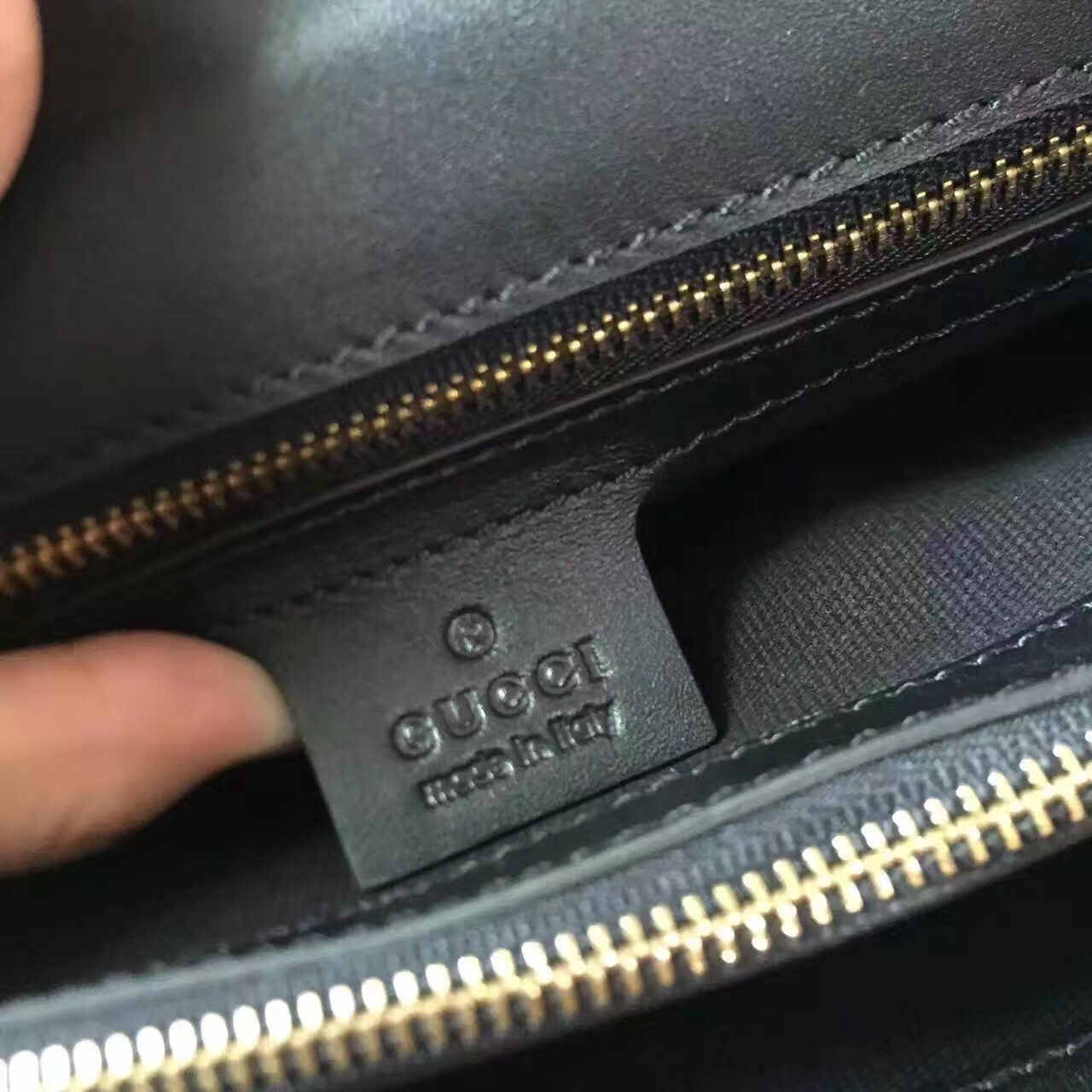 Túi Xách Nam Gucci TXNGC0003 tui xach nam gucci txngc0003 6 510x510 - Túi Xách Nam Gucci TXNGC0003