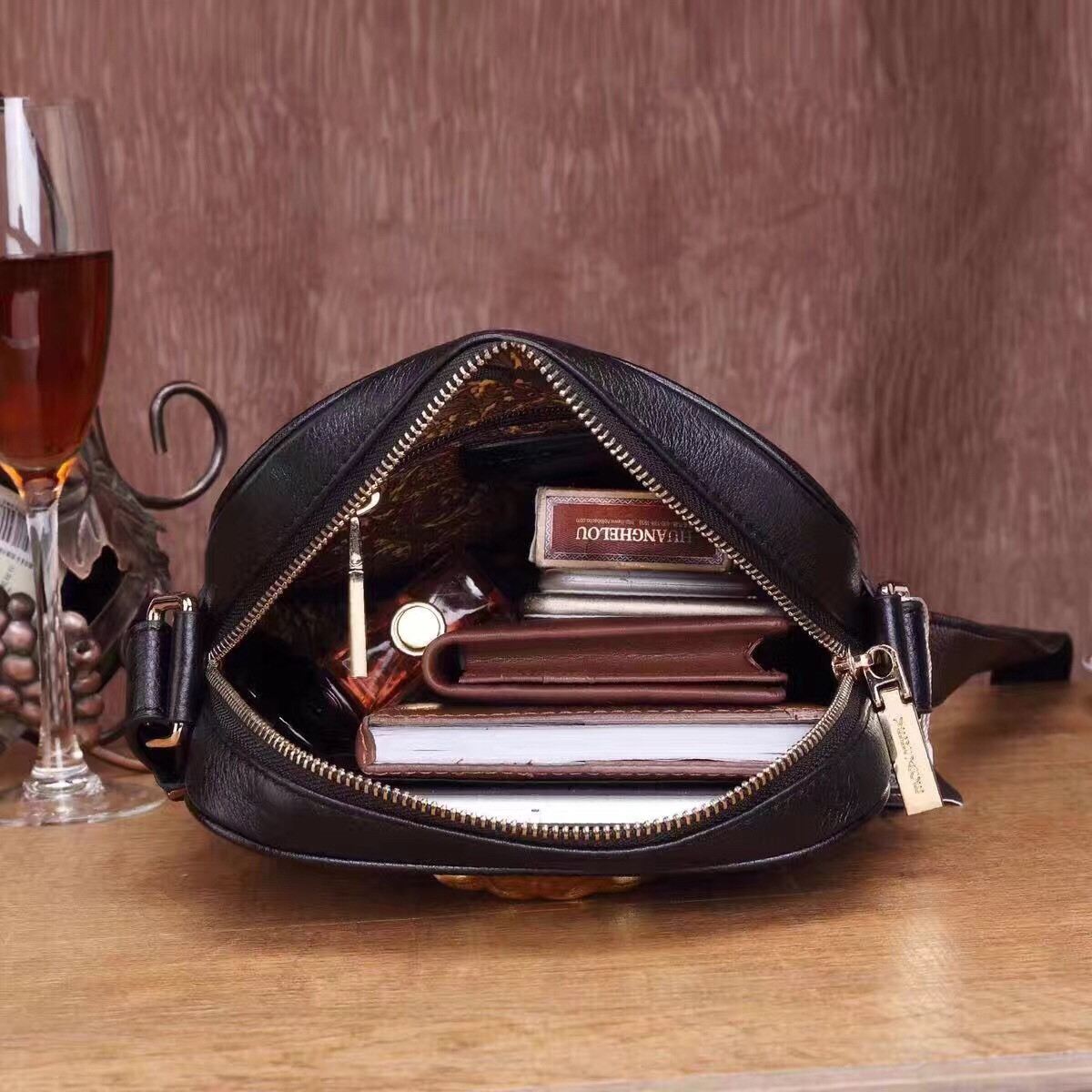Túi Xách Nam Gucci TXNGC0004 tui xach nam gucci txngc0004 510x510 - Túi Xách Nam Gucci TXNGC0004