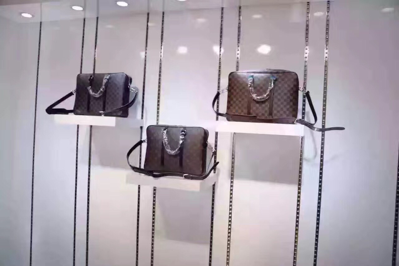 Túi Xách Nam Louis Vuitton TXNLV0033 tui xach nam lv txnlv0033 2 510x339 - Túi Xách Nam Louis Vuitton TXNLV0033