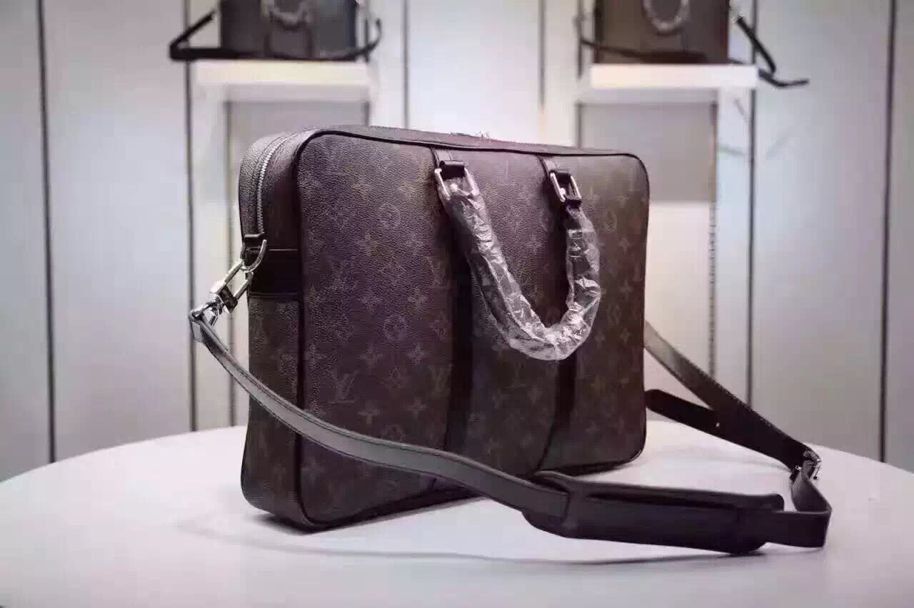 Túi Xách Nam Louis Vuitton TXNLV0033 tui xach nam lv txnlv0033 7 510x339 - Túi Xách Nam Louis Vuitton TXNLV0033