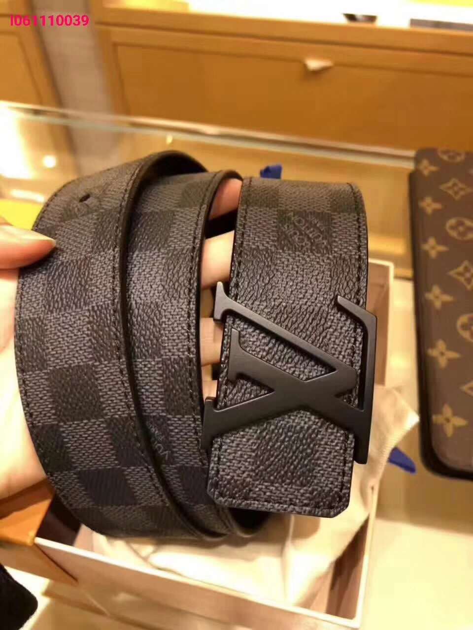 Thắt Lưng Nam Louis Vuitton Siêu Cấp TLNLV0046 z1019108310060 85df88cdef9908782c87711984210532 510x680 - Thắt Lưng Nam Louis Vuitton Siêu Cấp TLNLV0046