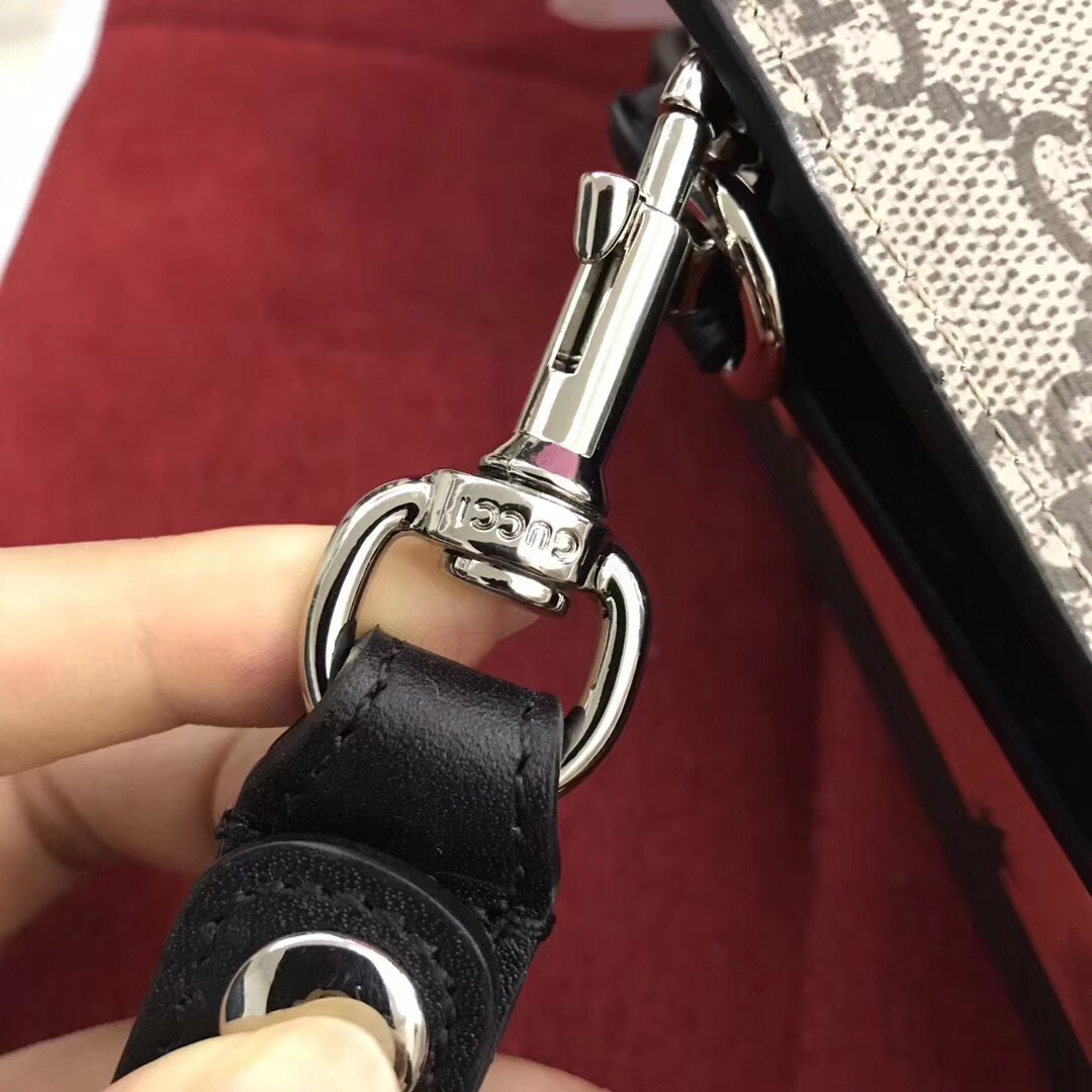 Túi Xách Nam Gucci Siêu Cấp TXNGC0006 z1019400495994 7f597061a10cc3a204318f9457e31fcc 510x510 - Túi Xách Nam Gucci Siêu Cấp TXNGC0006