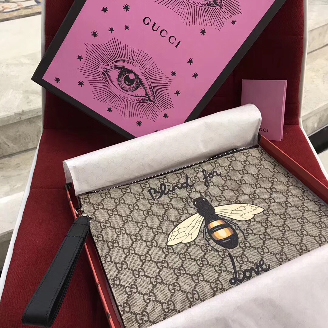 Túi Xách Nam Gucci Siêu Cấp TXNGC0006 z1019400519282 7a5238b5d72238f6061507493ec2960f 510x510 - Túi Xách Nam Gucci Siêu Cấp TXNGC0006
