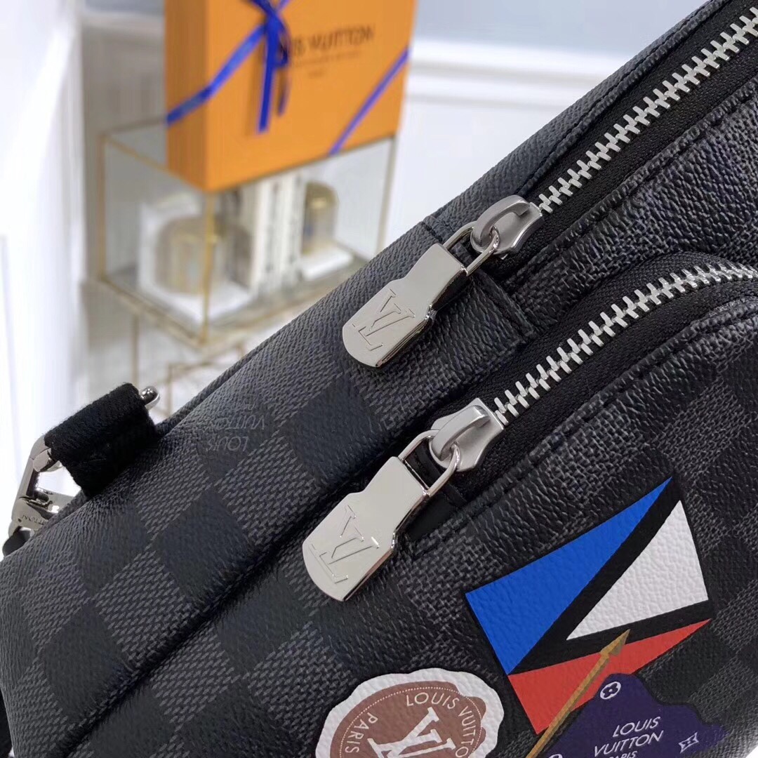 Túi Xách Nam Louis Vuitton Siêu Cấp TXNLV0050 z1019400549104 ae6d28902cd4d1032ae271f1722f1e32 510x510 - Túi Xách Nam Louis Vuitton Siêu Cấp TXNLV0050