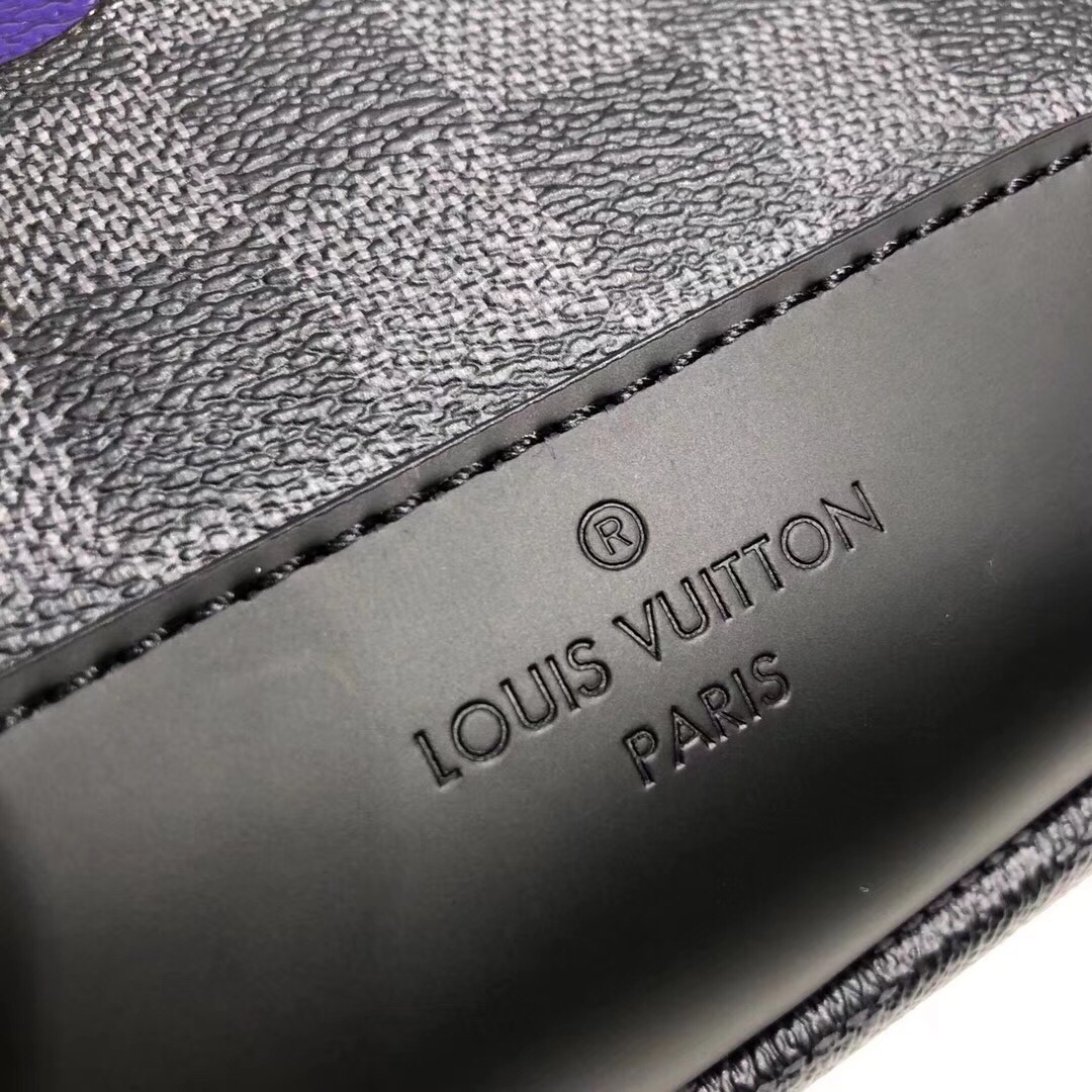 Túi Xách Nam Louis Vuitton Siêu Cấp TXNLV0050 z1019400555974 58882152120de4d8c40ca72ec25008a1 510x510 - Túi Xách Nam Louis Vuitton Siêu Cấp TXNLV0050