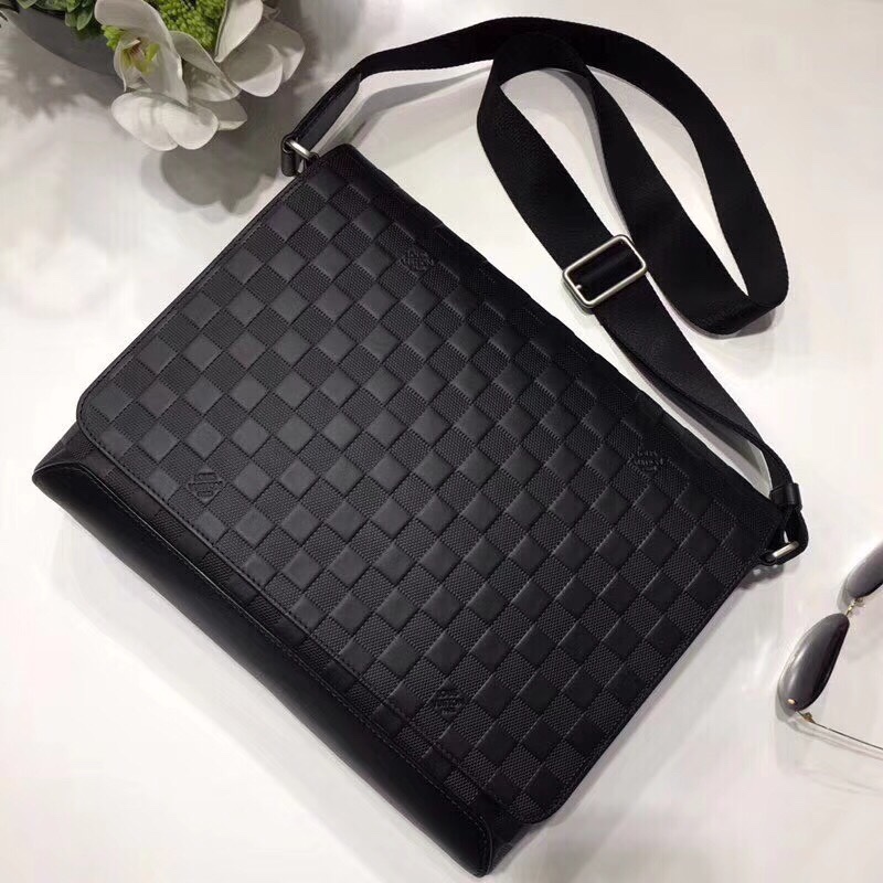 Túi Xách Nam Louis Vuitton Siêu Cấp TXNLV0051 z1020370673824 1464f87eb8b7490d6c7010b5cf960062 510x510 - Túi Xách Nam Louis Vuitton Siêu Cấp TXNLV0051