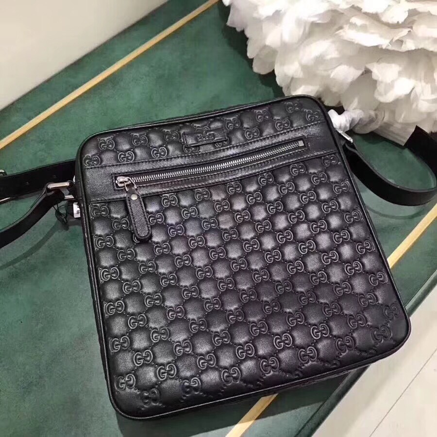 Túi Xách Nam Gucci Siêu Cấp TXNGC0007 z1024269627288 178c9d3bc1987de60f25b110bd3cdd00 1 510x510 - Túi Xách Nam Gucci Siêu Cấp TXNGC0007
