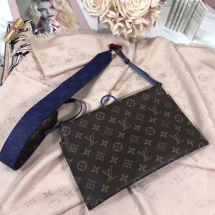 Túi Xách Nam Louis Vuitton Siêu Cấp TXNLV0061 z1024277757227 3ca84192441c6838ec3e9d516209cac6 510x510 - Túi Xách Nam Louis Vuitton Siêu Cấp TXNLV0061