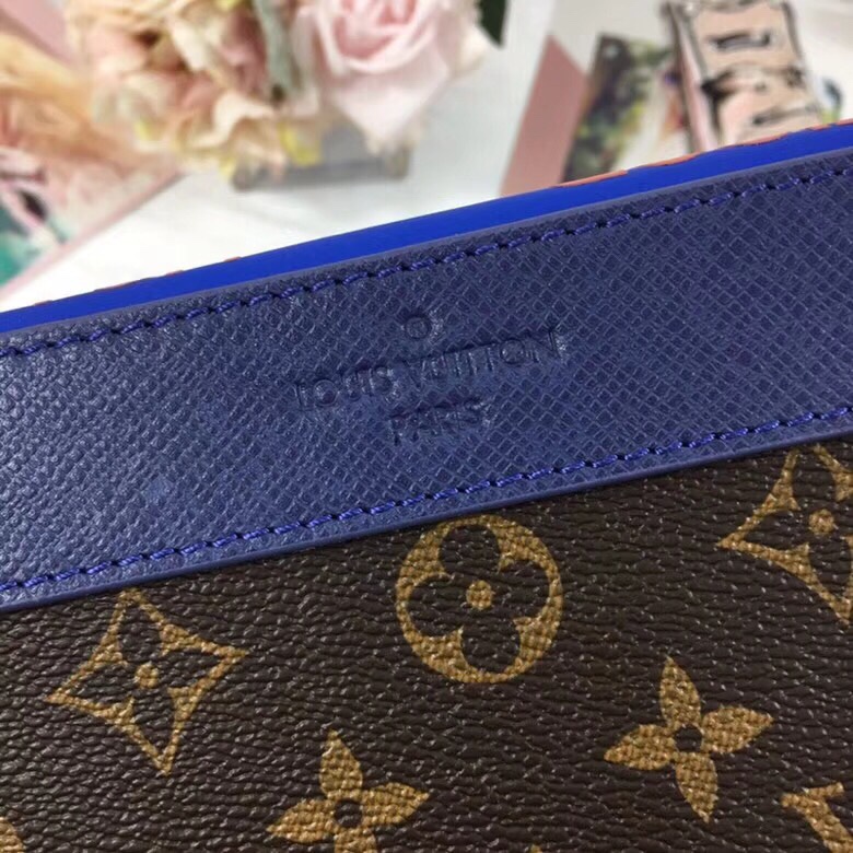 Túi Xách Nam Louis Vuitton Siêu Cấp TXNLV0060 z1024277846407 9977e713cc28b3fe3432643fcdfff6a5 510x510 - Túi Xách Nam Louis Vuitton Siêu Cấp TXNLV0060