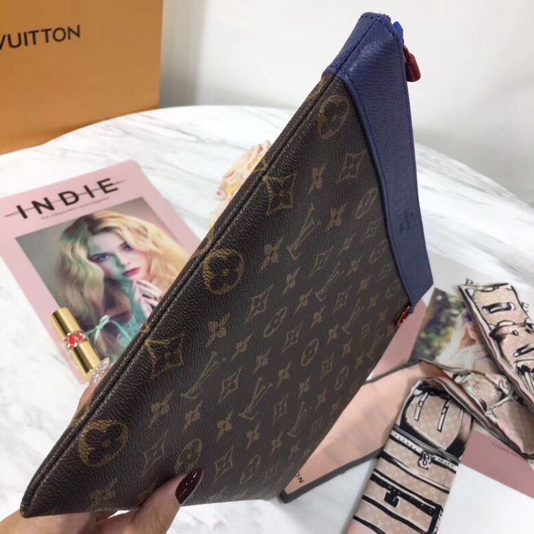 Túi Xách Nam Louis Vuitton Siêu Cấp TXNLV0060 z1024277854739 09112fe96b8d3781b6cfcd65981f6433 510x510 - Túi Xách Nam Louis Vuitton Siêu Cấp TXNLV0060