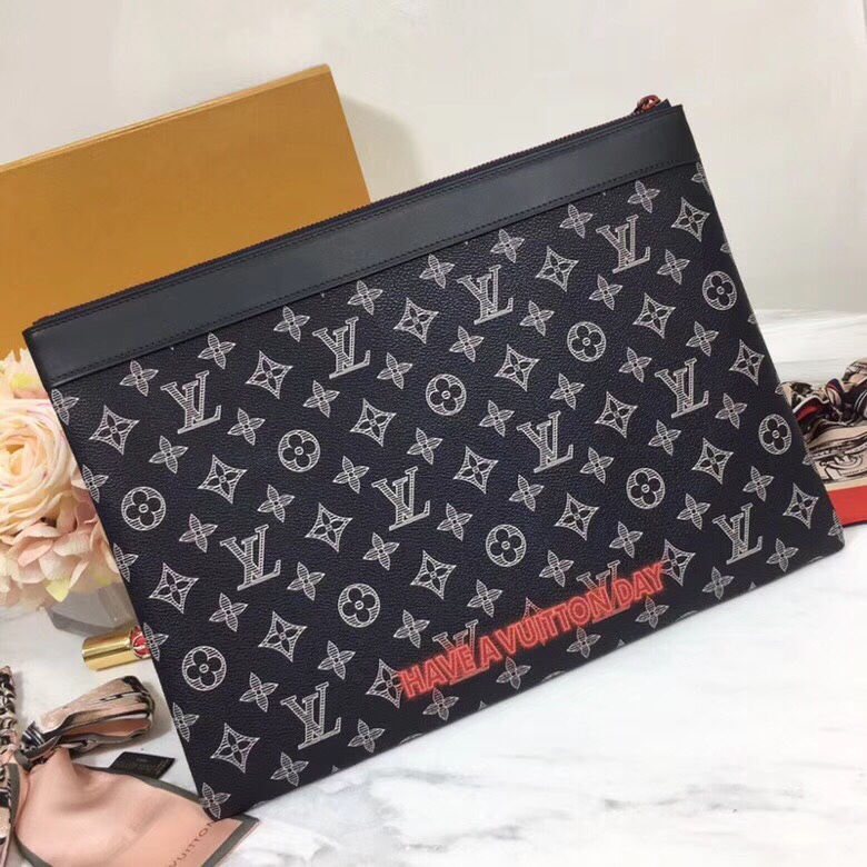 Túi Xách Nam Louis Vuitton Siêu Cấp TXNLV0059 z1024277954042 0fcd53ccfaa1edf70df33e6a1b576c68 510x510 - Túi Xách Nam Louis Vuitton Siêu Cấp TXNLV0059