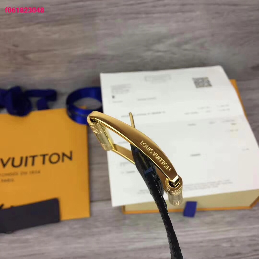 Thắt Lưng Nam Louis Vuitton Siêu Cấp TLNLV0047 z1031511621515 095931bb66150c433889f8bb2125f7dd 510x510 - Thắt Lưng Nam Louis Vuitton Siêu Cấp TLNLV0047