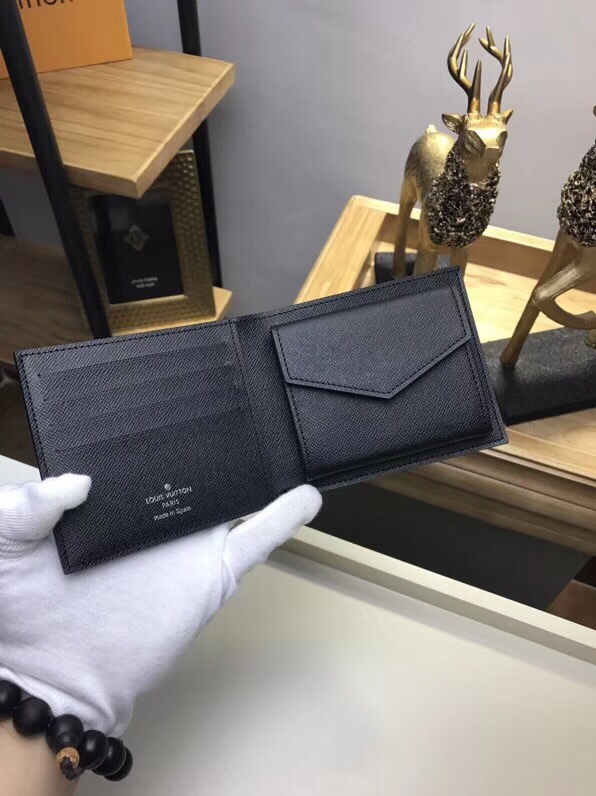 Ví nam Louis Vuitton siêu cấp – VNLV0053 z1039878827861 72578d915ee124b69e75a0a53a17edb4 510x681 - Ví nam Louis Vuitton siêu cấp – VNLV0053