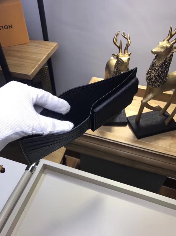 Ví nam Louis Vuitton siêu cấp – VNLV0053 z1039878830109 6de22d8f2daa4ab8586fc39bfe576162 510x681 - Ví nam Louis Vuitton siêu cấp – VNLV0053