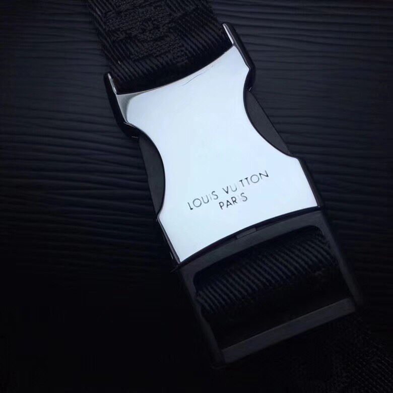 Túi Xách Nam Louis Vuitton Siêu Cấp TXNLV0063 z1062456311561 b67b475bff5a47359ccd50ed5ab508d6 510x510 - Túi Xách Nam Louis Vuitton Siêu Cấp TXNLV0063