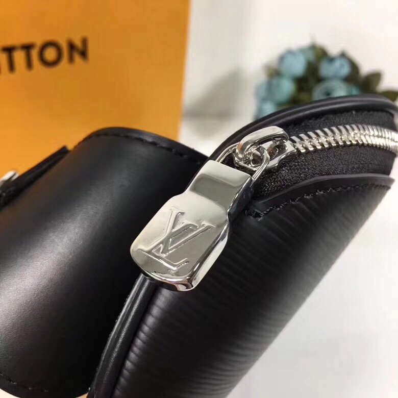 Túi Xách Nam Louis Vuitton Siêu Cấp TXNLV0063 z1062456322093 a441998055651a92d53778f4d451f2b3 510x510 - Túi Xách Nam Louis Vuitton Siêu Cấp TXNLV0063