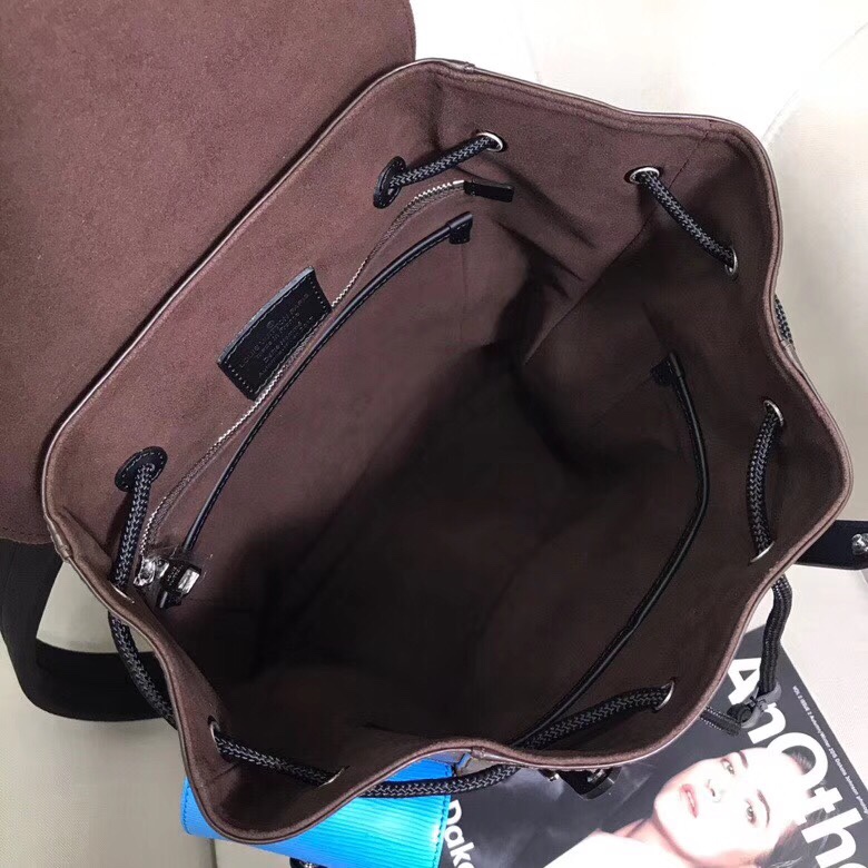 Túi Xách Nam Louis Vuitton Siêu Cấp TXNLV0067 z1068532874628 2e7210c128e9c4005018a22b4ef97132 510x510 - Túi Xách Nam Louis Vuitton Siêu Cấp TXNLV0067