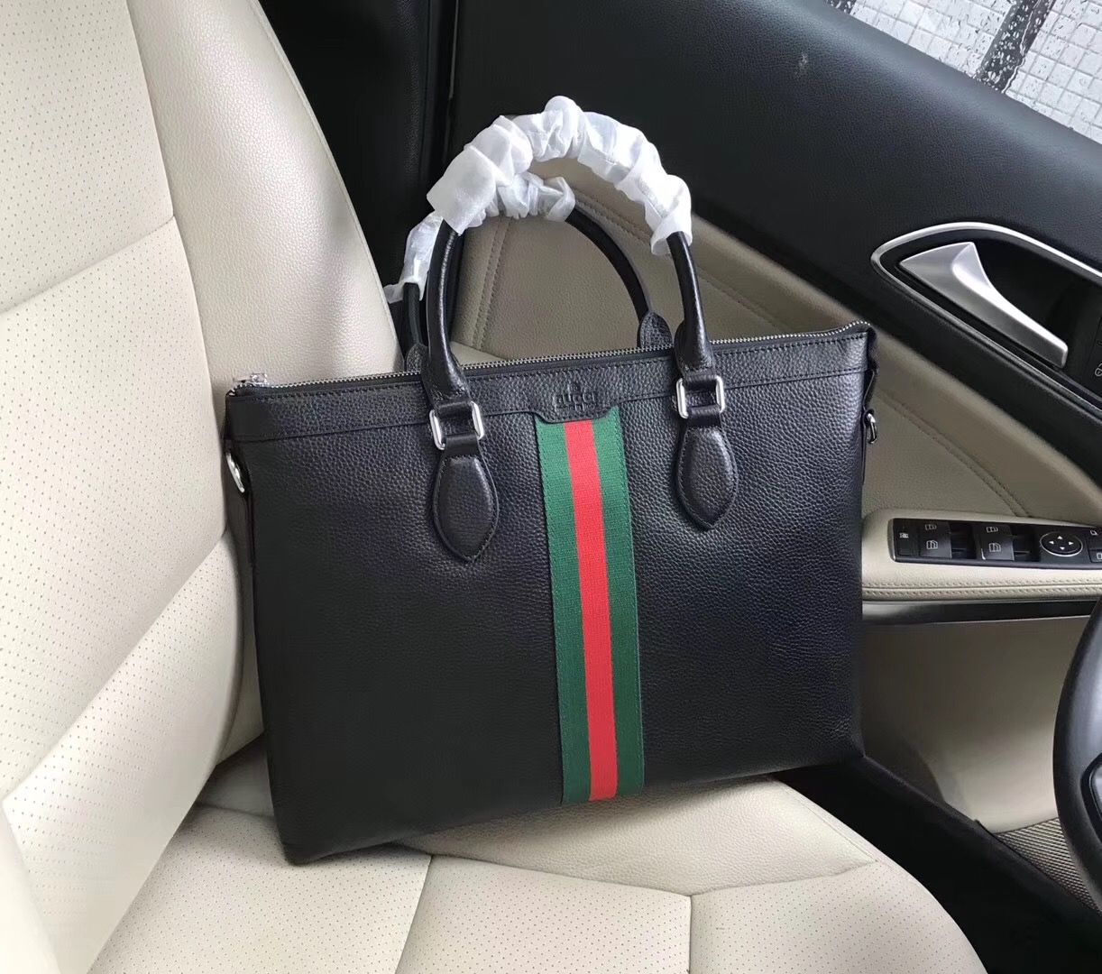 Túi xách nam Gucci TXNGC0009 IMG 7531 510x451 - Túi xách nam Gucci TXNGC0009