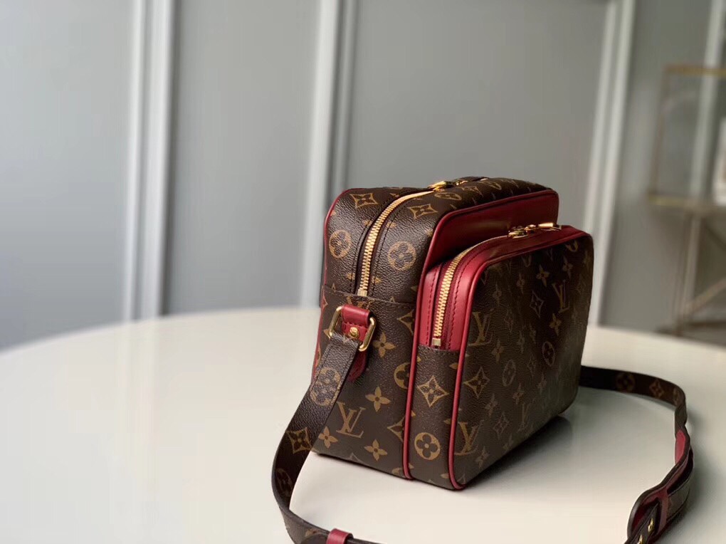 Túi Xách Nam Louis Vuitton Siêu Cấp TXNLV0093 fab0afb5b1e855b60cf9 510x382 - Túi Xách Nam Louis Vuitton Siêu Cấp TXNLV0093