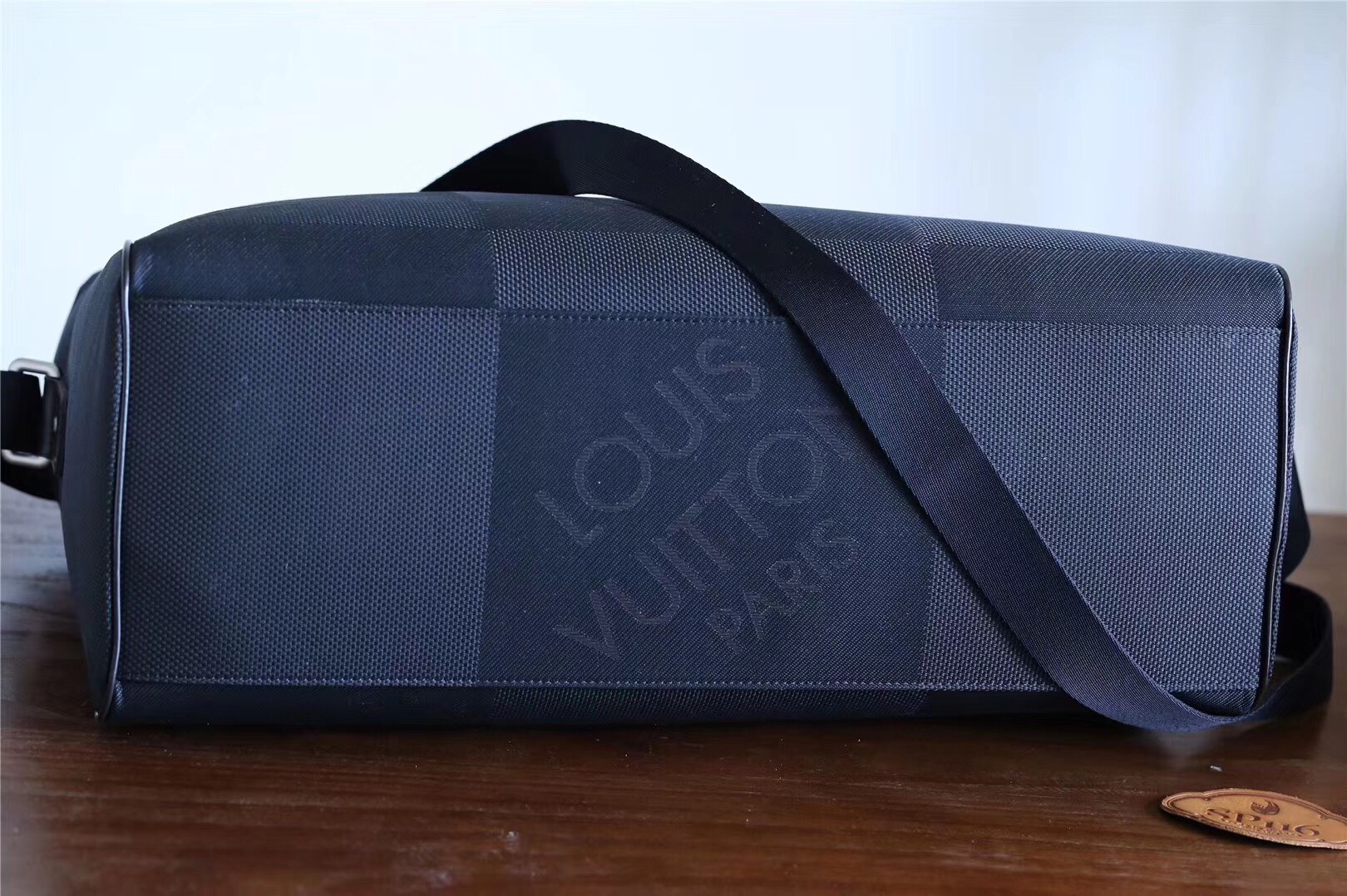 Túi Xách Nam Louis Vuitton Siêu Cấp MSLV0083 5d003845c334246a7d25 510x339 - Túi Xách Nam Louis Vuitton Siêu Cấp MSLV0083