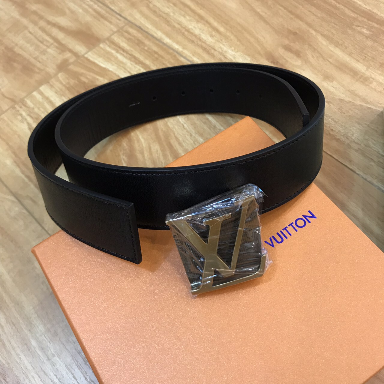 Thắt Lưng Nam Louis Vuitton Siêu Cấp MSLV0065 6d667378e62801765839 510x510 - Thắt Lưng Nam Louis Vuitton Siêu Cấp MSLV0065