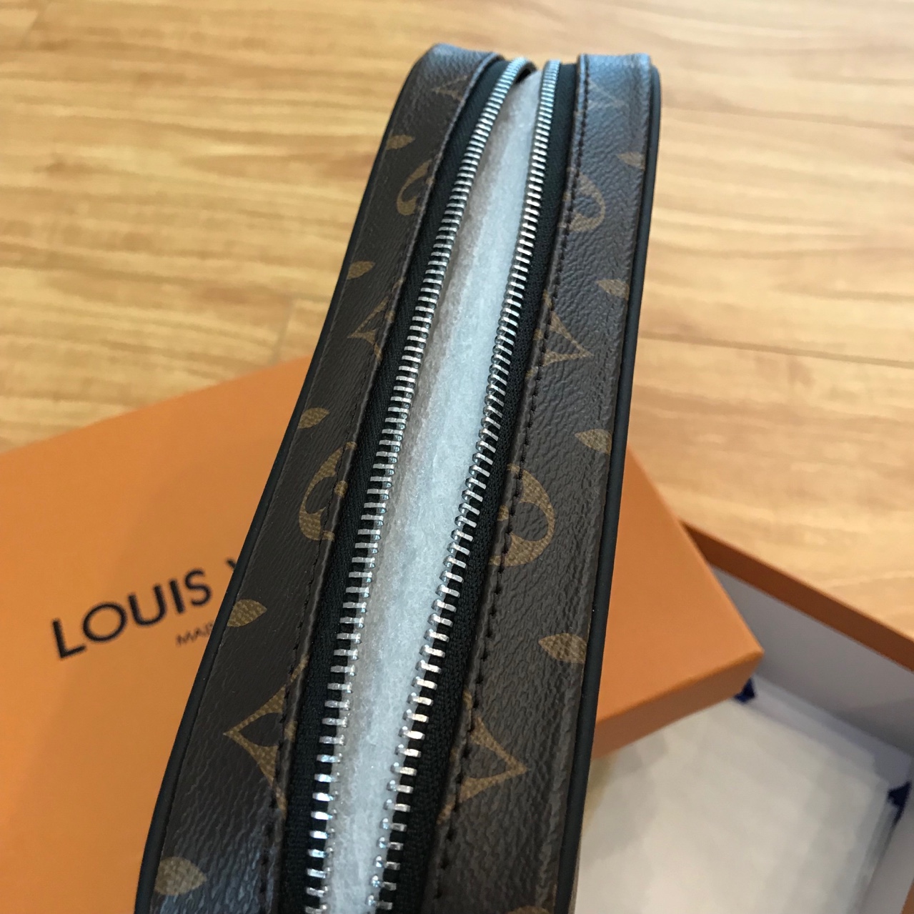 Túi Xách Nam Louis Vuitton Siêu Cấp MSLV0051 b370e2da1497f3c9aa86 Copy 510x510 - Túi Xách Nam Louis Vuitton Siêu Cấp MSLV0051