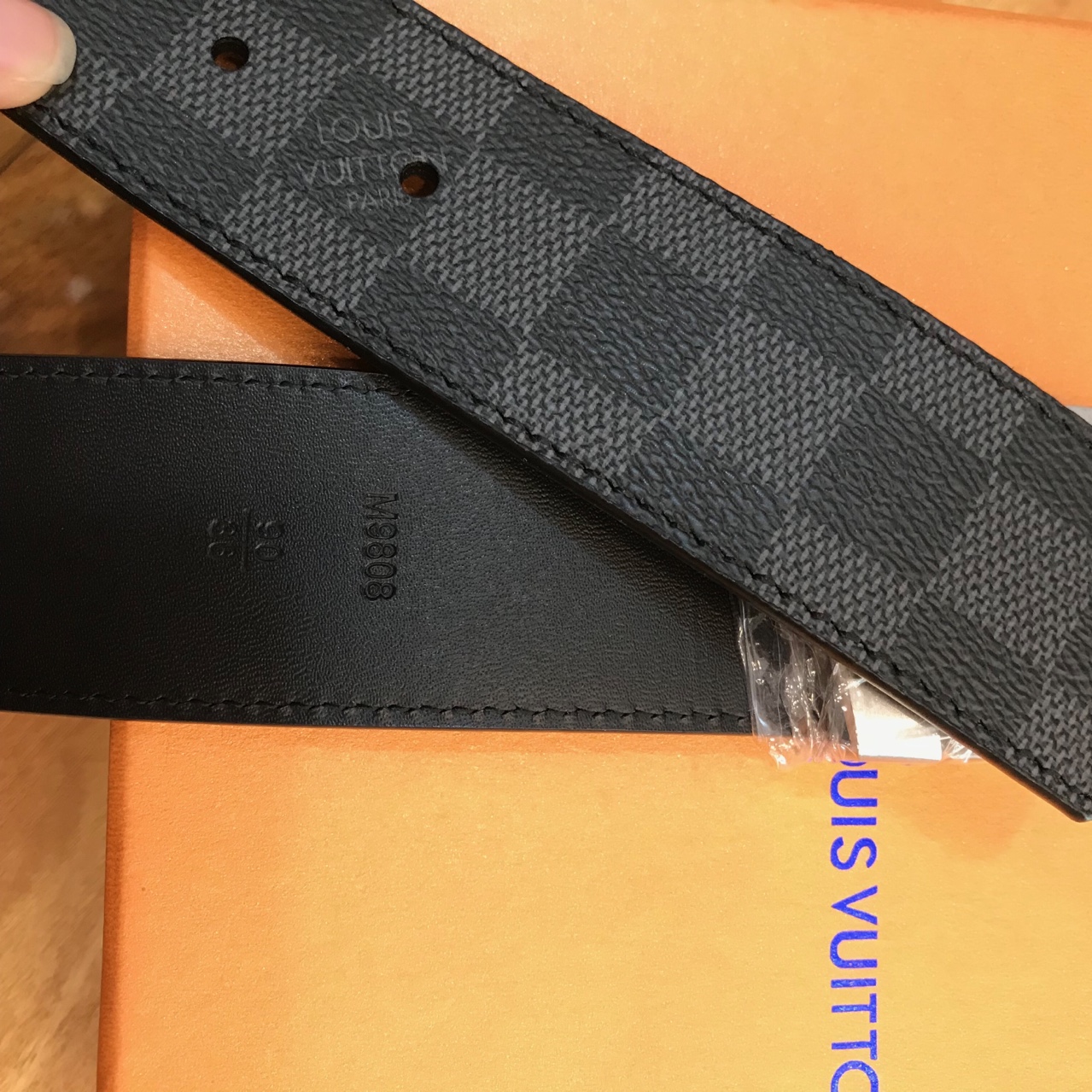 Thắt Lưng Nam Louis Vuitton Siêu Cấp MSHM0066 ded2740ec25d25037c4c 510x510 - Thắt Lưng Nam Louis Vuitton Siêu Cấp MSHM0066