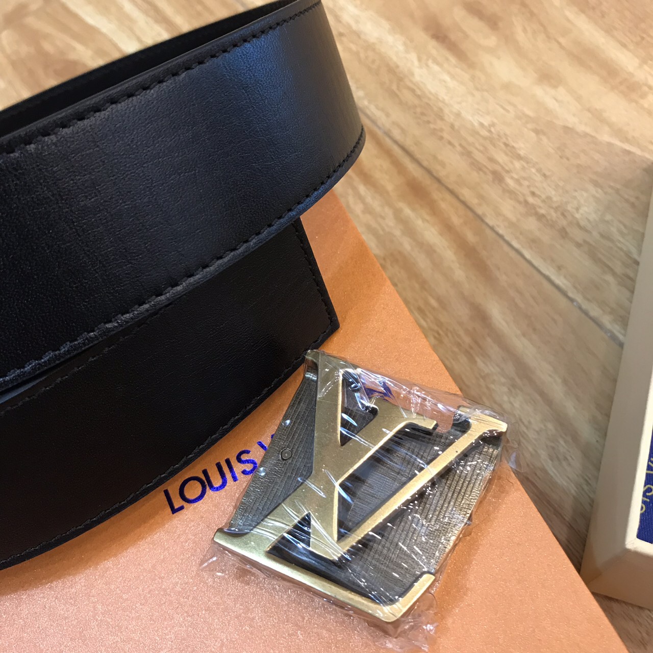 Thắt Lưng Nam Louis Vuitton Siêu Cấp MSLV0065 edaa8cb419e4febaa7f5 510x510 - Thắt Lưng Nam Louis Vuitton Siêu Cấp MSLV0065