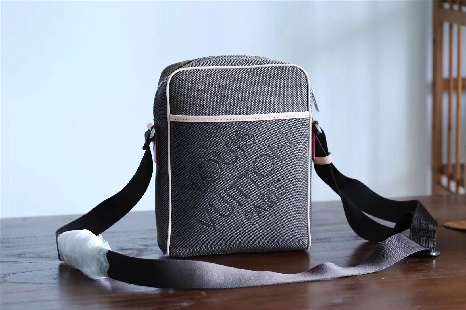 Túi Xách Nam Louis Vuitton Siêu Cấp MSLV0082 f1a76c3b974a7014295b 510x339 - Túi Xách Nam Louis Vuitton Siêu Cấp MSLV0082