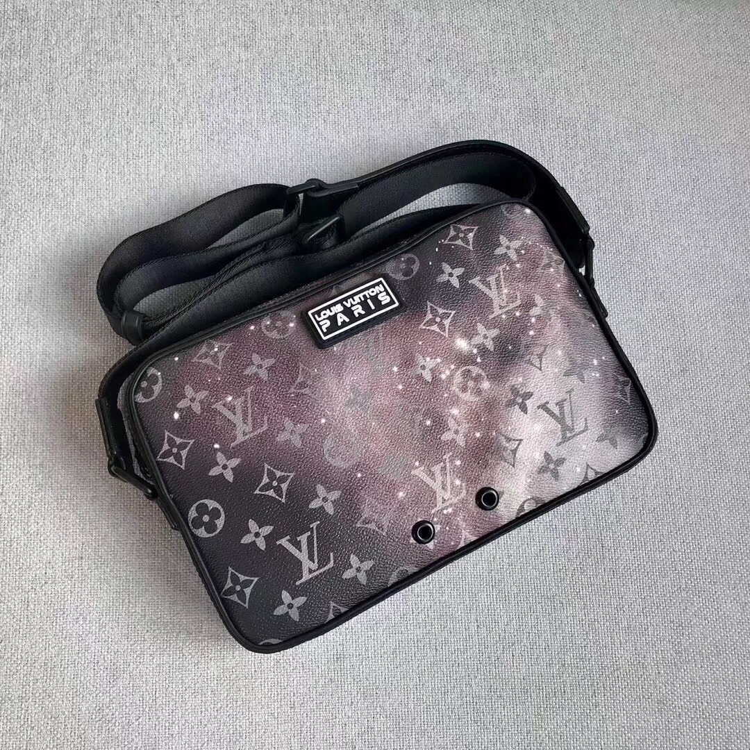 Túi Xách Nam Louis Vuitton Siêu Cấp MSLV0129 362ee57c4519a347fa08 510x510 - Túi Xách Nam Louis Vuitton Siêu Cấp MSLV0129