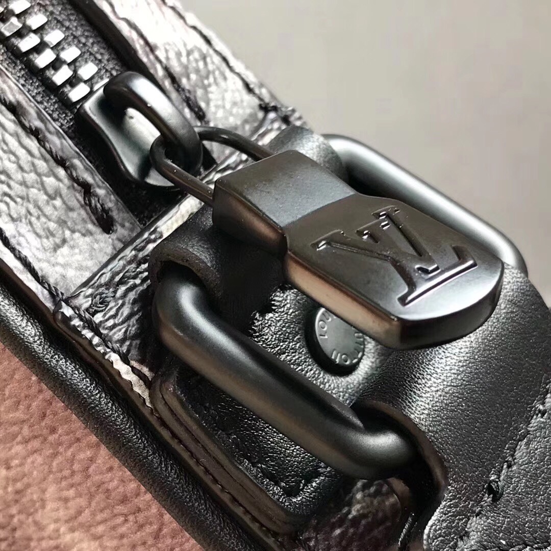Túi Xách Nam Louis Vuitton Siêu Cấp MSLV0129 68370362a30745591c16 510x510 - Túi Xách Nam Louis Vuitton Siêu Cấp MSLV0129