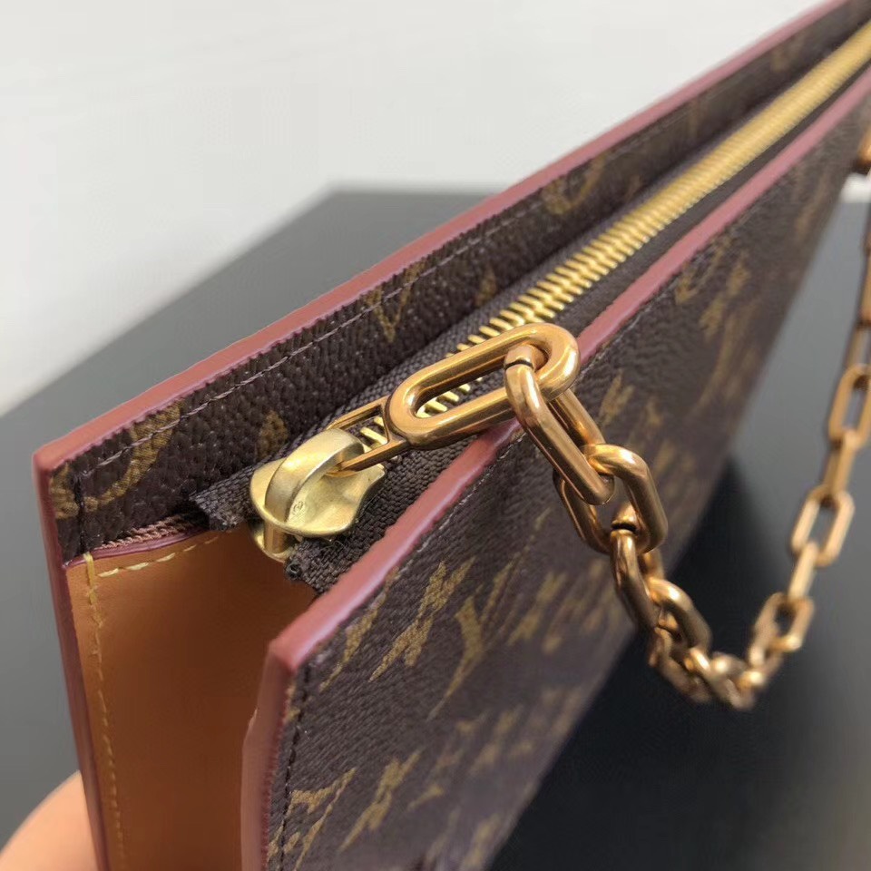 Túi xách nam Louis Vuitton Siêu Cấp TXNLV1138 2e74e825de1f23417a0e 510x510 - Túi xách nam Louis Vuitton Siêu Cấp TXNLV1138