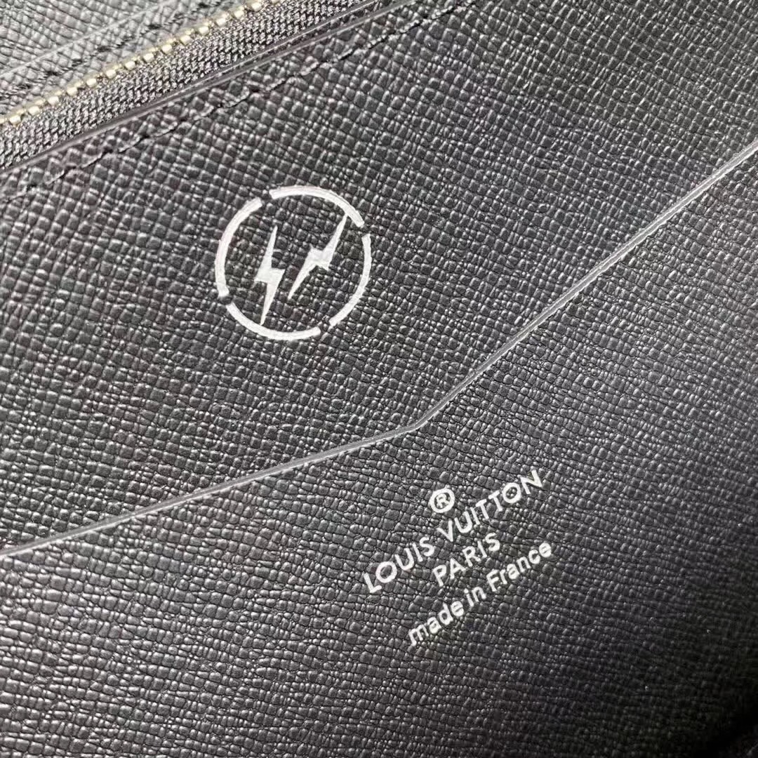 VÍ NAM LOUIS VUITTON SIÊU CẤP MSLV 1085 c1677b7fb46e4930107f 1 510x510 - VÍ NAM LOUIS VUITTON SIÊU CẤP MSLV 1085