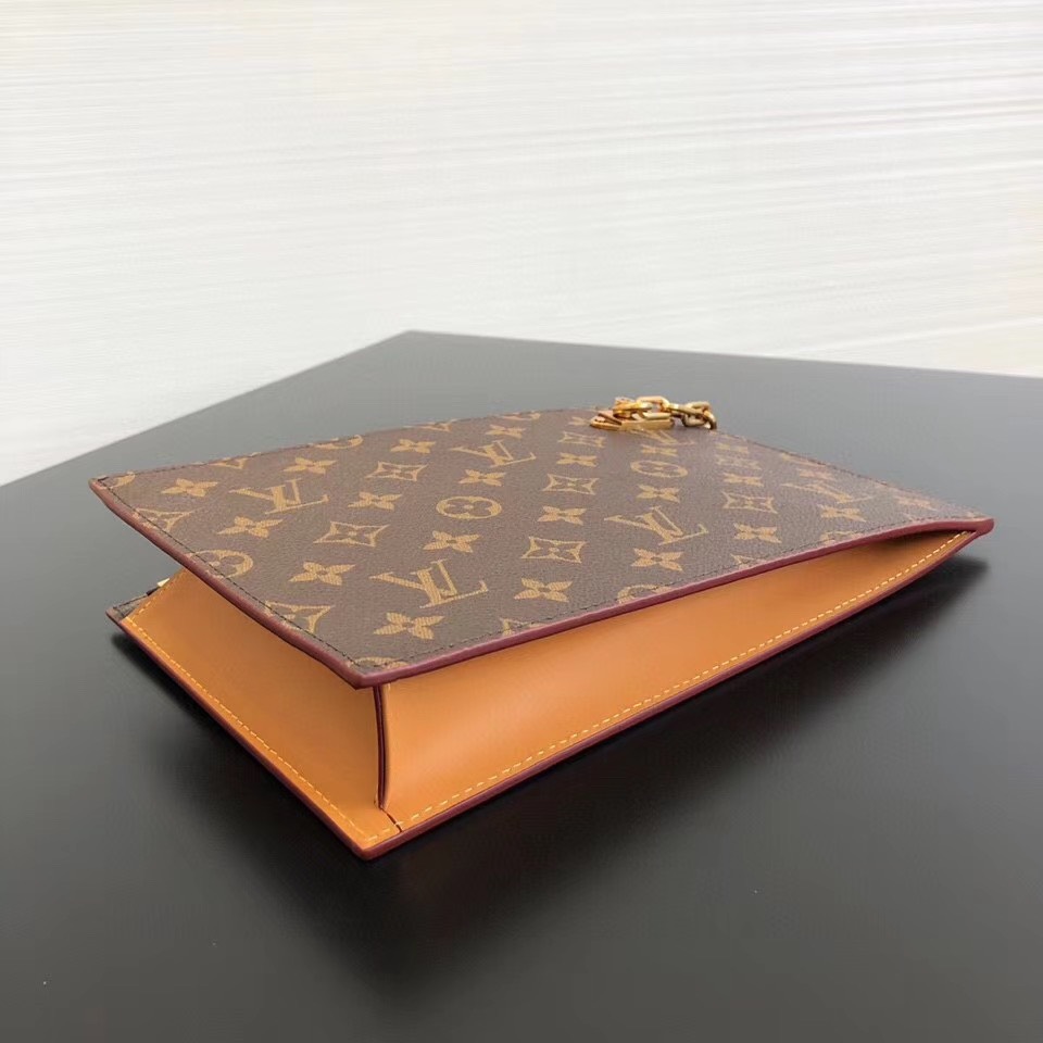 Túi xách nam Louis Vuitton Siêu Cấp TXNLV1138 fe9165cc53f6aea8f7e7 510x510 - Túi xách nam Louis Vuitton Siêu Cấp TXNLV1138