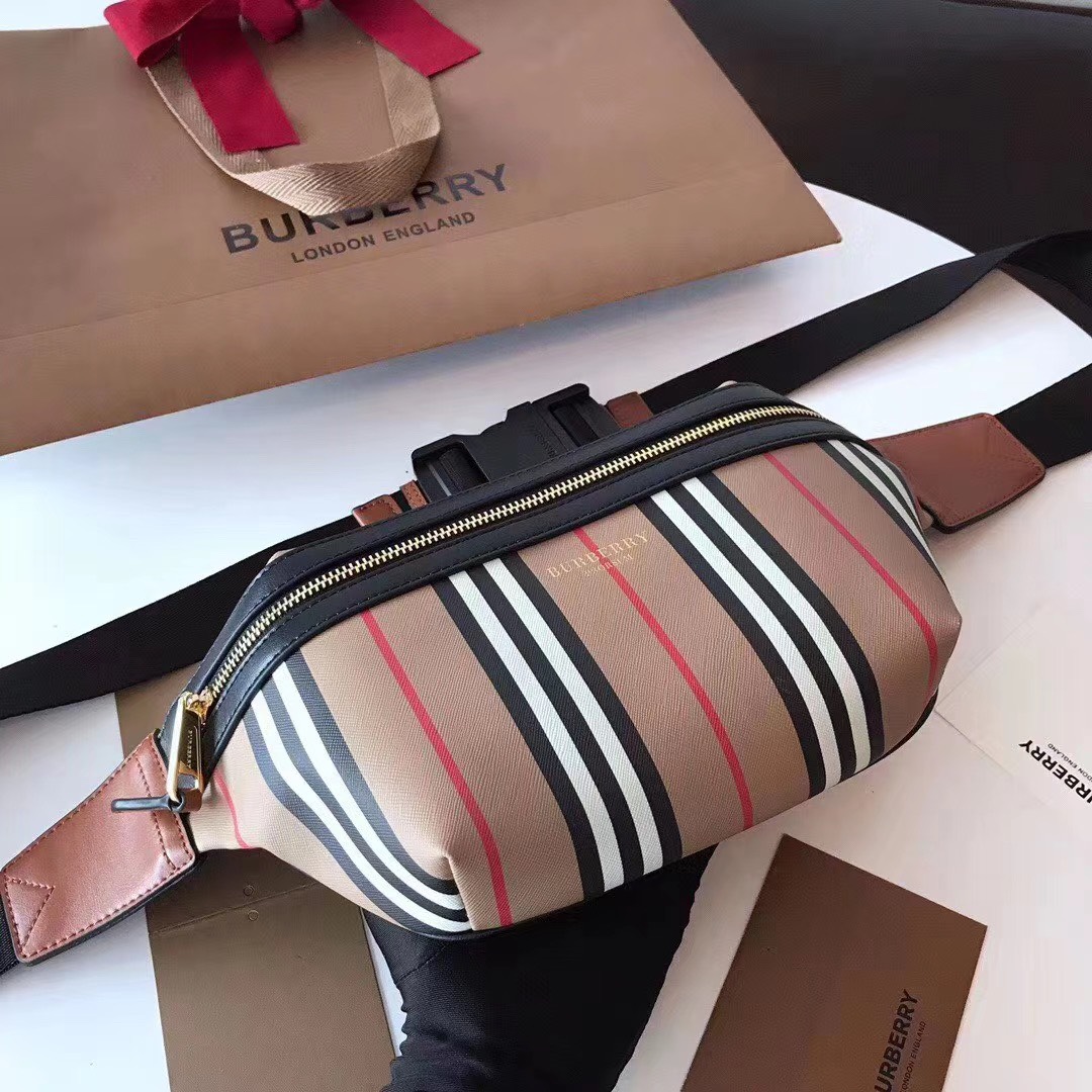 Túi xách nam Burberry Siêu Cấp TXNBBR1186 3ed276f9e3be1fe046af 510x510 - Túi xách nam Burberry Siêu Cấp TXNBBR1186