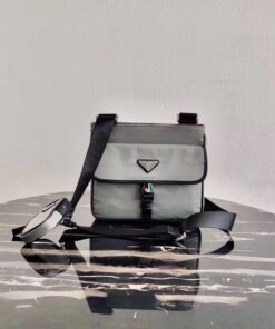 Túi đeo chéo Prada Siêu Cấp TNPD1201 53ad5c3b2855d40b8d44 247x296 - Túi đeo chéo Prada Siêu Cấp TNPD1201