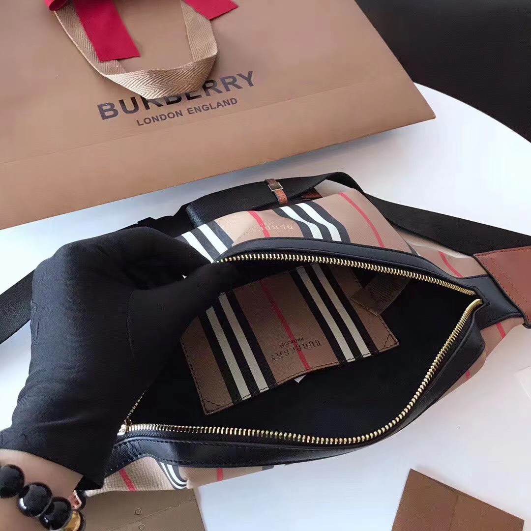 Túi xách nam Burberry Siêu Cấp TXNBBR1186 54b2029d97da6b8432cb 510x510 - Túi xách nam Burberry Siêu Cấp TXNBBR1186