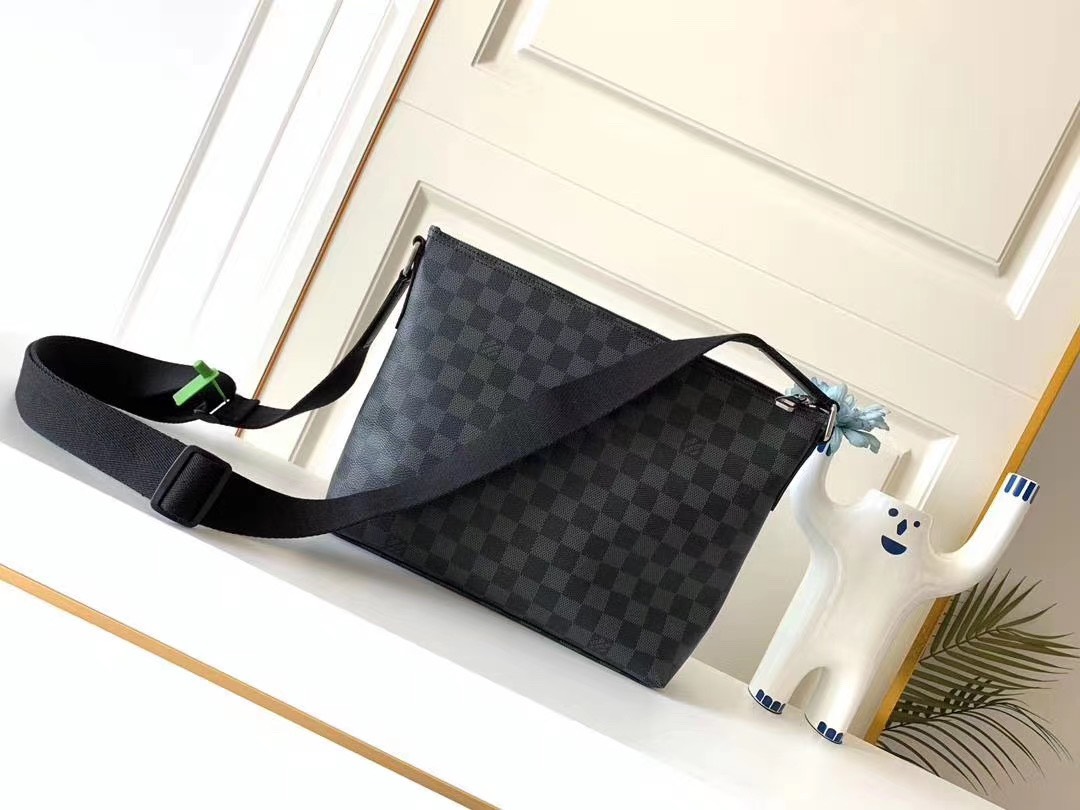 Túi xách nam Louis Vuitton Siêu Cấp TXNLV1191 84d97ca9ebee17b04eff 510x383 - Túi xách nam Louis Vuitton Siêu Cấp TXNLV1191