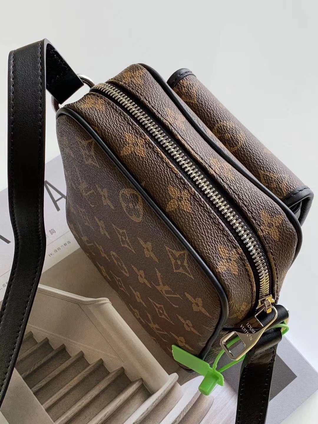 Túi xách nam Louis Vuitton Siêu Cấp TXNLV1190 9c633a9eadd9518708c8 510x680 - Túi xách nam Louis Vuitton Siêu Cấp TXNLV1190